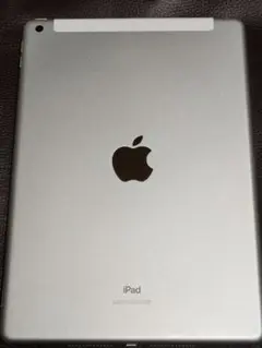 iPad 第7世代 32GB セルラー 割れなし A2198 シルバー - メルカリ