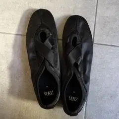 ZARA サテンフラットシューズ