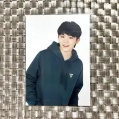 セブチ パーカー ホワイト 2025年最新】seventeen セブチ パーカーの人気アイテム - メルカリ