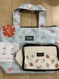 カルディ　いちごバッグ　2026 保冷バッグ