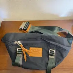 MASTER-PIECE ボディバッグ ブラック/グリーン