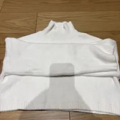 ZARA ホワイト ニットセーター Sサイズ ショート丈