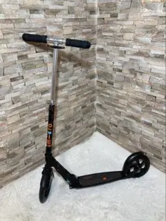 Item thumbnail for item c6f033bd-86c3-4b7f-82b4-445e26ffaba4