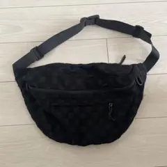 ボディバッグ