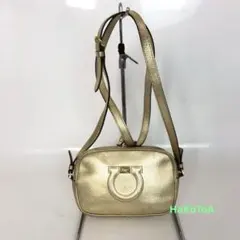 Salvatore Ferragamo サルヴァトーレ・フェラガモ ガンチーニ柄
