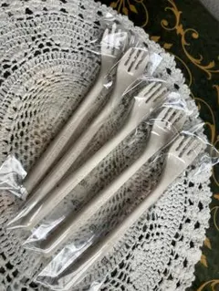 Item thumbnail for item cedc9534-af4a-40eb-abf1-00d8fe820981