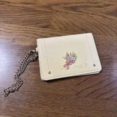 サマンサタバサ　花束刺繍イエロー パスケース