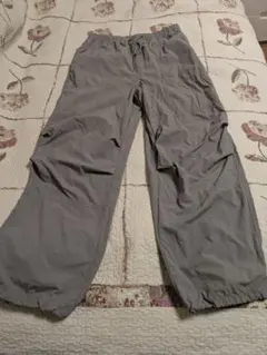 【GU】パラシュート　カーゴパンツ 　グレー　XL