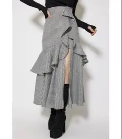 タグ付き新品　rienda フリルスリットハイウエストスコートショートパンツ