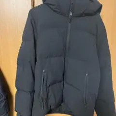 ブラック ダウンジャケット フード付き