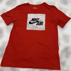 Nike レッド Tシャツ Mサイズ