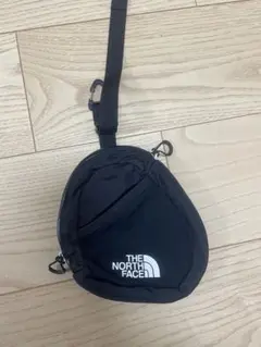 THE NORTH FACE ブラック カラビナ付 アクセサリーポーチ