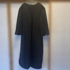 無印良品　黒のワンピース 七分袖