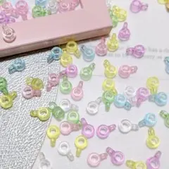 【TB08M】ベイル カン付きビーズ クリア カラフル 6色 ランダム 50個