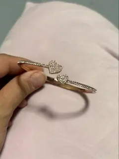 Kate Spade New York ハートバングル ピンクゴールドカラーのサムネイル