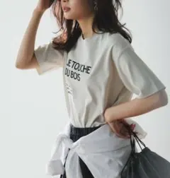 ■未使用 UNFILO BEAUTY FORM-T ロゴ ハーフスリーブTシャツのサムネイル