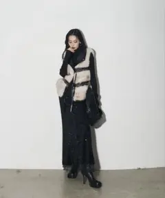 ANDREA&Co. フェイクファーライダースベスト&スパンコールスカート