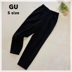 【ジーユー】テーパードパンツ S ブラック きれいめ オフィス うしろゴム