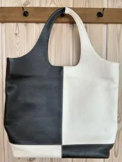 イタリアメイド　レザー トートバッグ ブラック/ホワイト