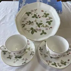 WEDGWOOD ウェッジウッド ワイルドストロベリー　カップ＆ソーサー　皿