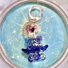 【No.49】レジン　三日月　クマ　ハート　宇宙　ギャラクシー　キーホルダー　羽