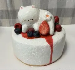 ねこちゃんのレアチーズケーキ　手作りスクイーズ