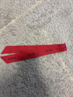 Dior リボン 赤
