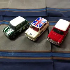 特価 ウサビッチ プルバック カー ミニカー 2台セット USAVICH - メルカリ