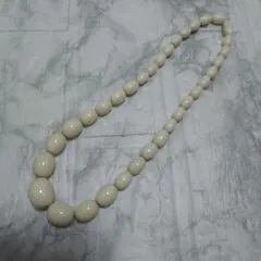 Item thumbnail for item e2b850c0-fe7a-4d72-ac93-18fdb0421b70