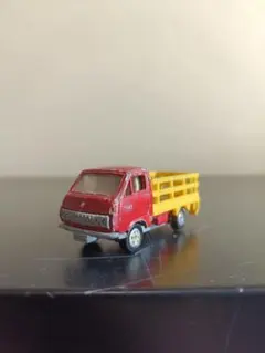 トミカ カレーハウスCoCo壱番屋 日本製 いすゞエルフ ミニカー - メルカリ