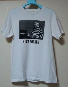 新品 UT UNIQLO ユニクロ Tシャツ カートコバーン バンド XL 白 - メルカリ