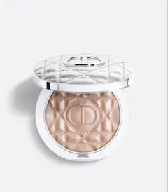 Dior ディオールスキンフォーエヴァーグロウルミナイザー02ゴールドヘイロー