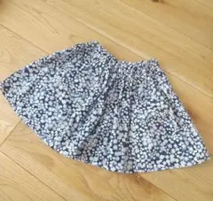 【美品】べべ　花柄　スカート　120