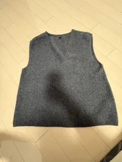 UNIQLO グレー Vネック ニットベスト XL