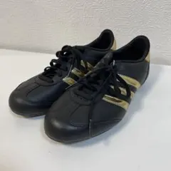 未使用adidas スニーカー ブラック ゴールド24.5cmのサムネイル