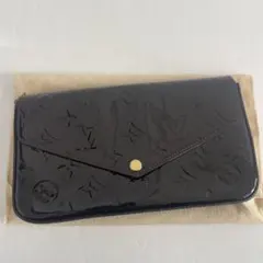 入手困難‼️ルイヴィトン ヴェルニ ポシェット フェリシー - メルカリ