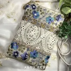 スマホショルダー スマホポシェット サコッシュ インド刺繍リボン 淡グレー青花