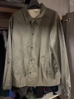 オリーブグリーン ナイロンジャケット