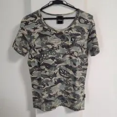 [最終値下げ]Roen カモフラ　クルーネックTシャツのサムネイル