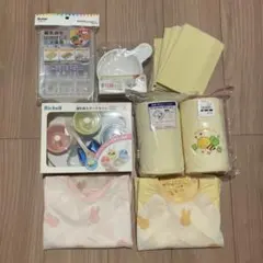 ベビー用品まとめ売り　離乳食器　お食事エプロン　おむつ替えシートなど