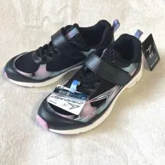 瞬足　女の子 23cm