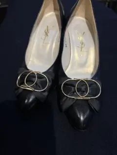 Yves Saint Laurent パンプスのサムネイル
