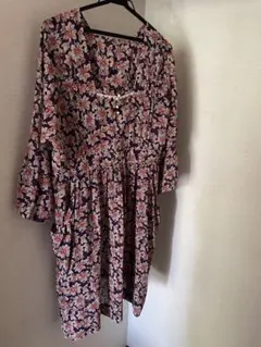 RAY CASSIN レイカズン 花柄 木の実 七分袖 ワンピース 紫