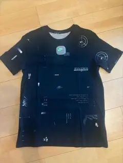 Nike グラフィックプリント Tシャツ Mサイズ グレーブラック