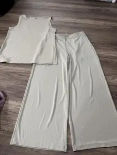 UNIQLO クレープジャージーストレートパンツ　セットアップ　XL/L