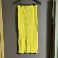 イエローボタン付きタイトスカート　GU M