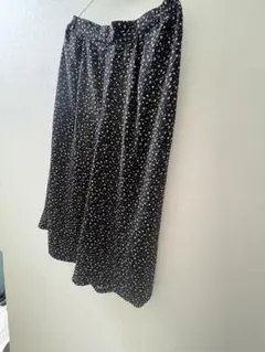 ハニーズ　ガウチョパンツ　花柄