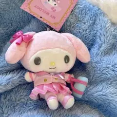 新品タグ付きマイメロディ マスコットホルダー ぬいぐるみ サンリオ学園 制服