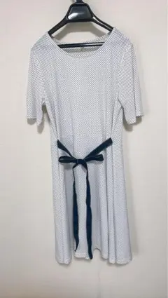 新品 水玉模様 半袖 ワンピース FENICE Mサイズ