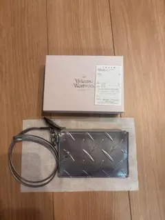 Vivienne Westwood フラグメントケース シルバー